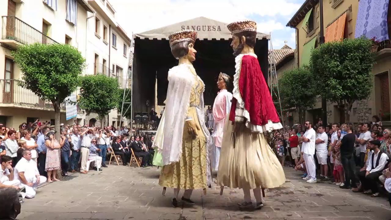 La Sirena. Jota, Banda Municipal y Gigantes de Sangüesa.