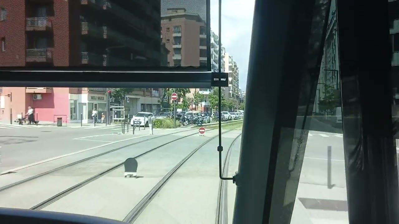 Tramway de Nice trajet du parc phénix à jean médecin sur la ligne 2