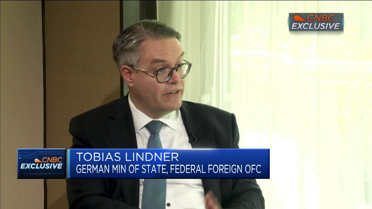 We want to diversify our supply chains without isolating China, says German minister of state