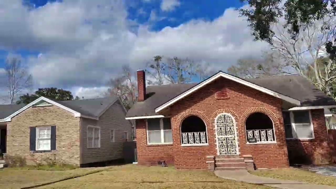 USA small city travel video 