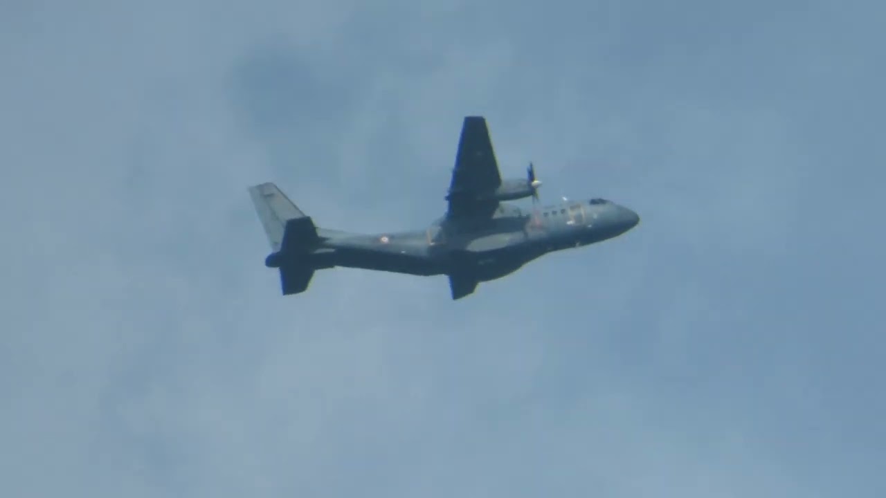 Île de la Réunion, Casa CN-235 ,64-HH, Armée de l'Air et de l'Espace