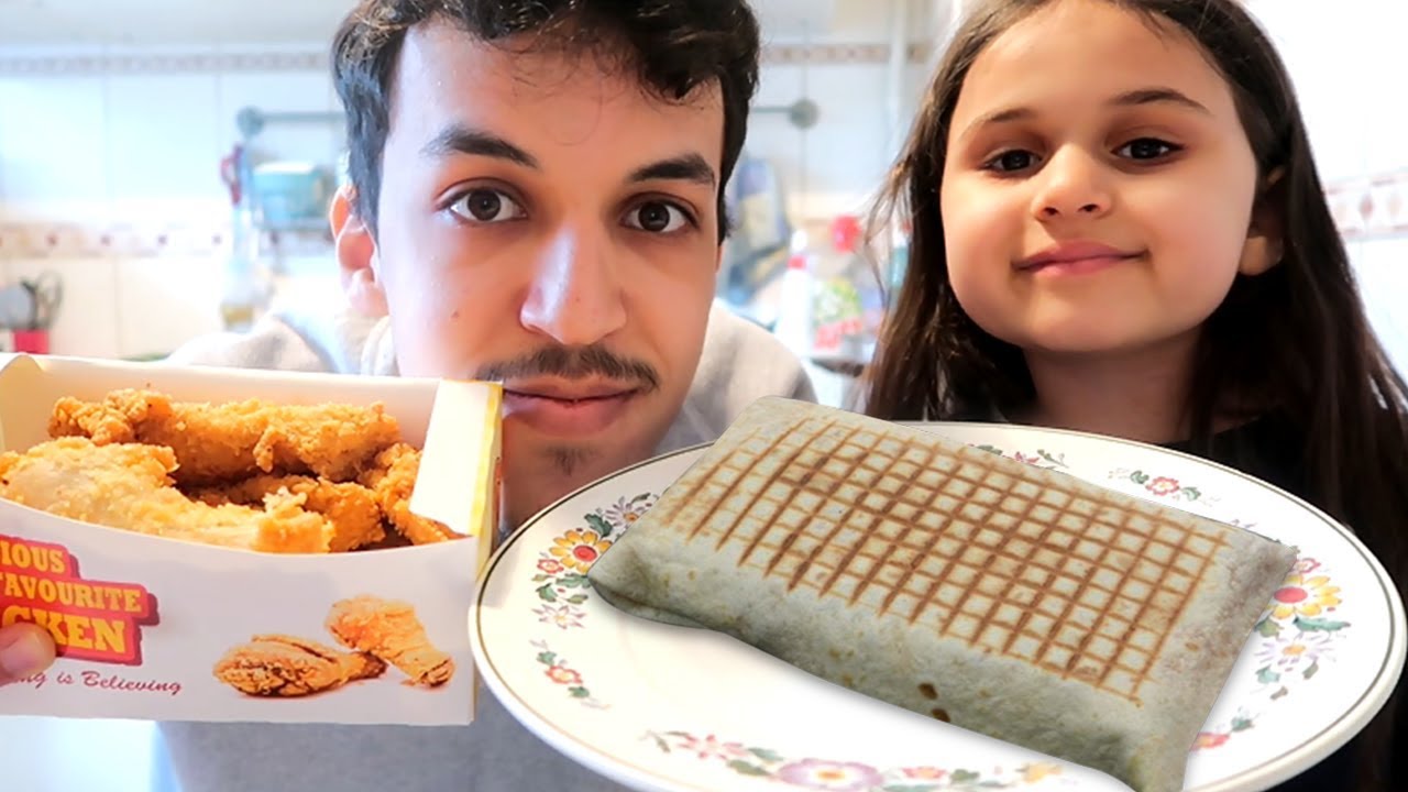 MA NIÈCE FAIT SON PREMIER TACOS A 6 ANS !