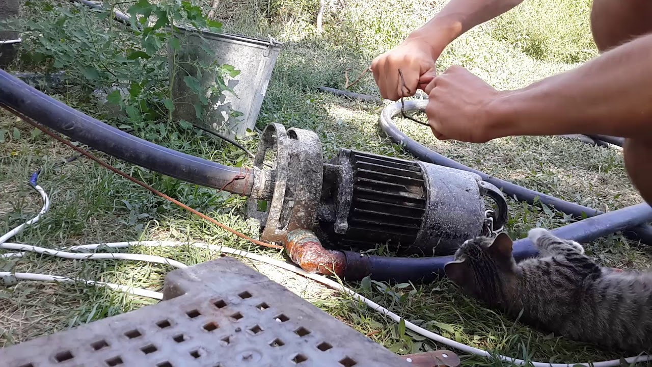 Выжить в селе - Чиним водяной насос.