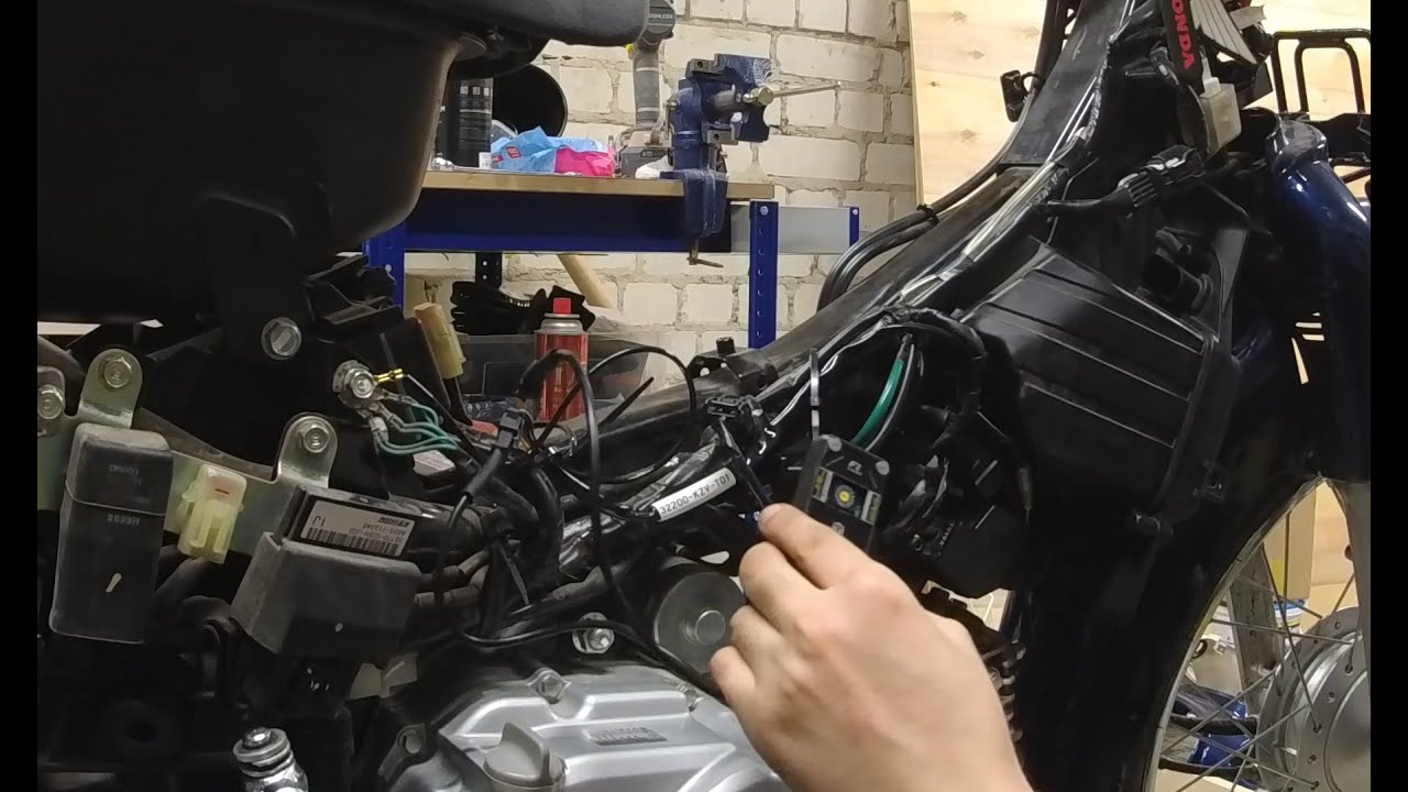 Honda Super Cub AA09 big bore kit 81cc install Part2