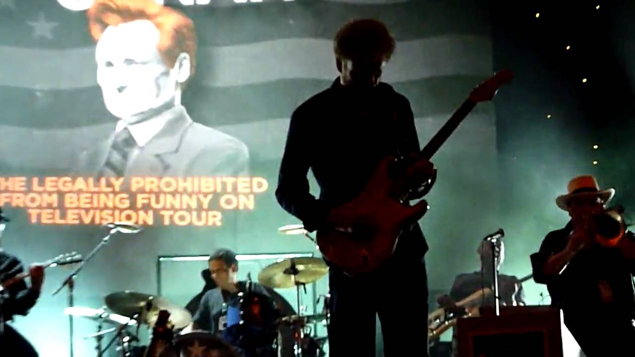[HD] Conan O'Brien - Radio City 6/2/10: Sound check song.