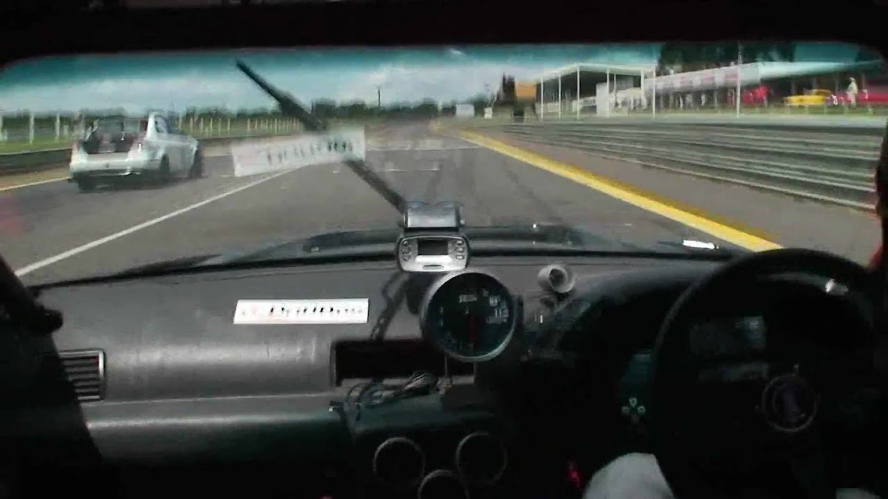 BIG RED Skyline R32 GTSt Wild Sandown laps HD