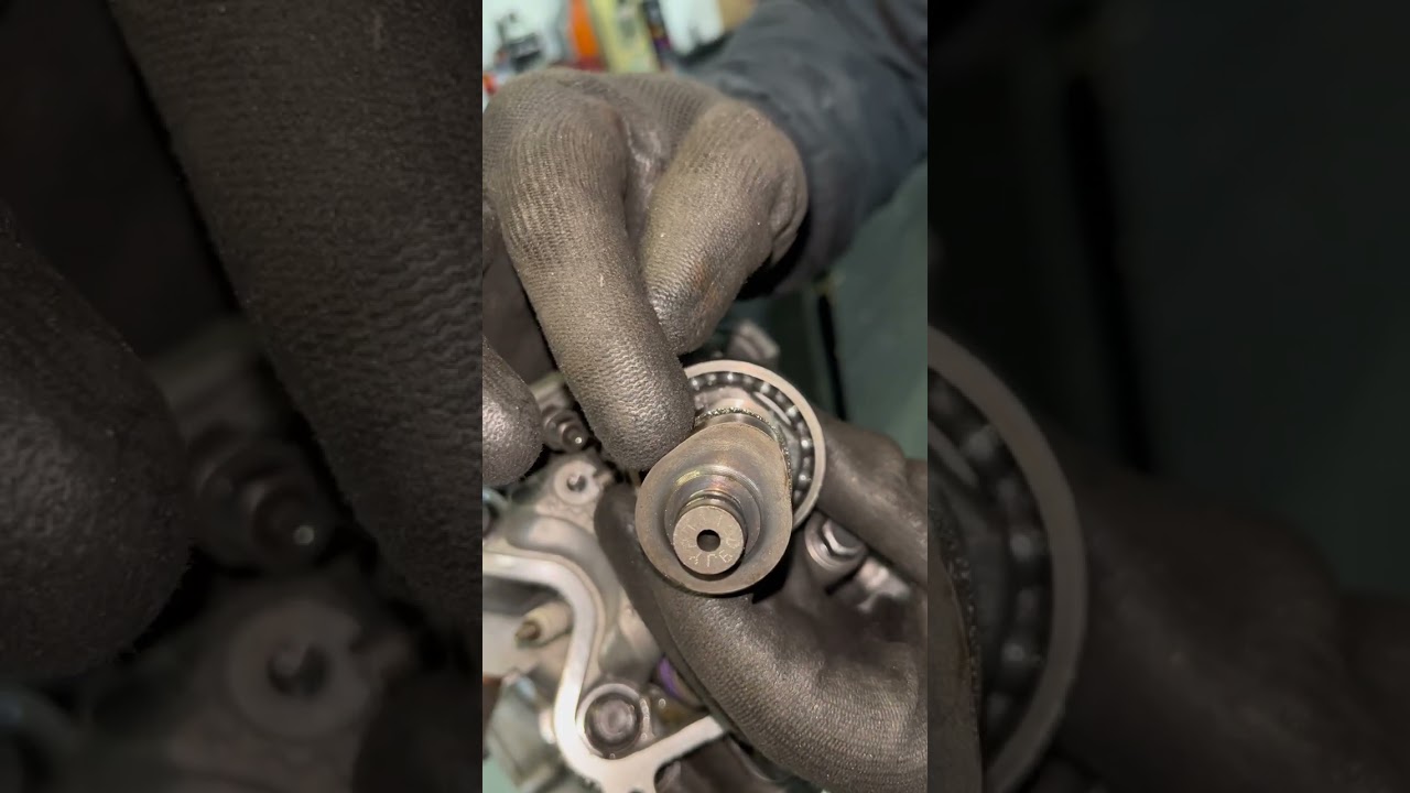 Qué es el Sistema VVA de la Yamaha r15 v3 SUSCRÍBETE Y ACTIVA LA CAMPANITA 🔔🔔