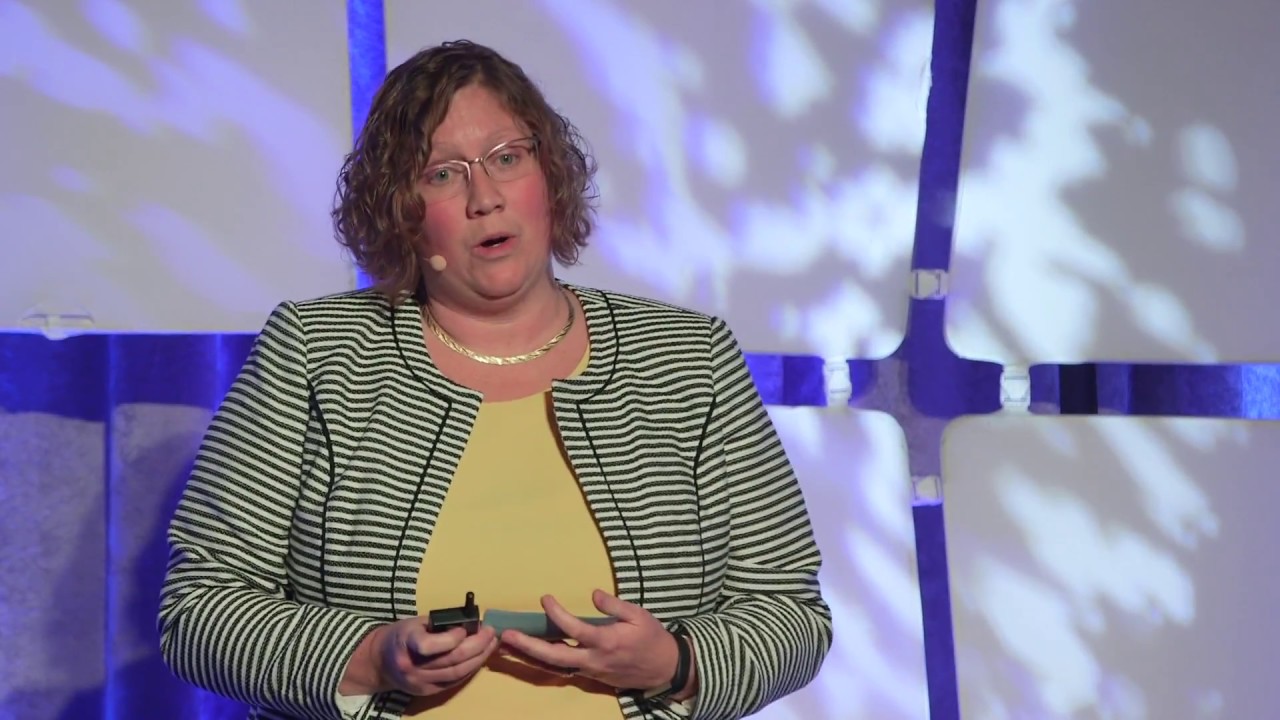 Fiona Clement, PhD - How do we improve the health care system? | Dean's Talk 2017
