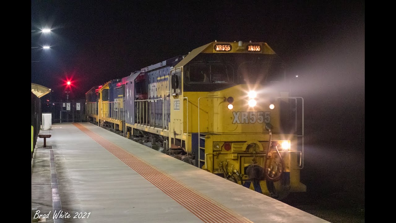 Triple Pacific National XR Classes power through Epsom with 9048 Denliquin grain- 5/6/21
