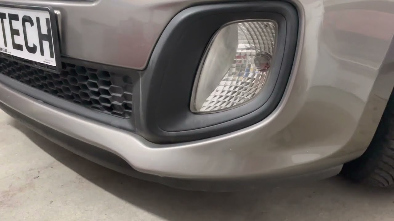 Kia Picanto wymiana żar&oacute;wki światła dzienne DRL bulb change