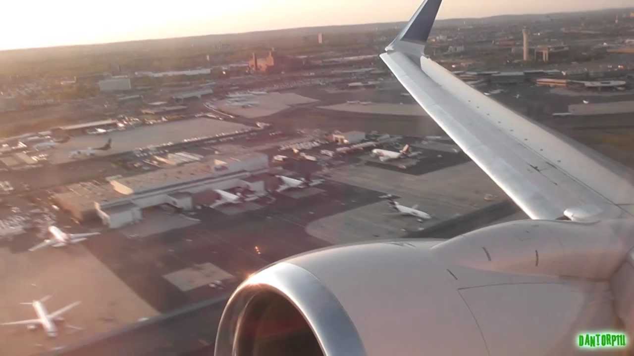 Intense ROAR!! United 737-800 Stunning Takeoff from Newark! SPEAKERS ON MAX!!