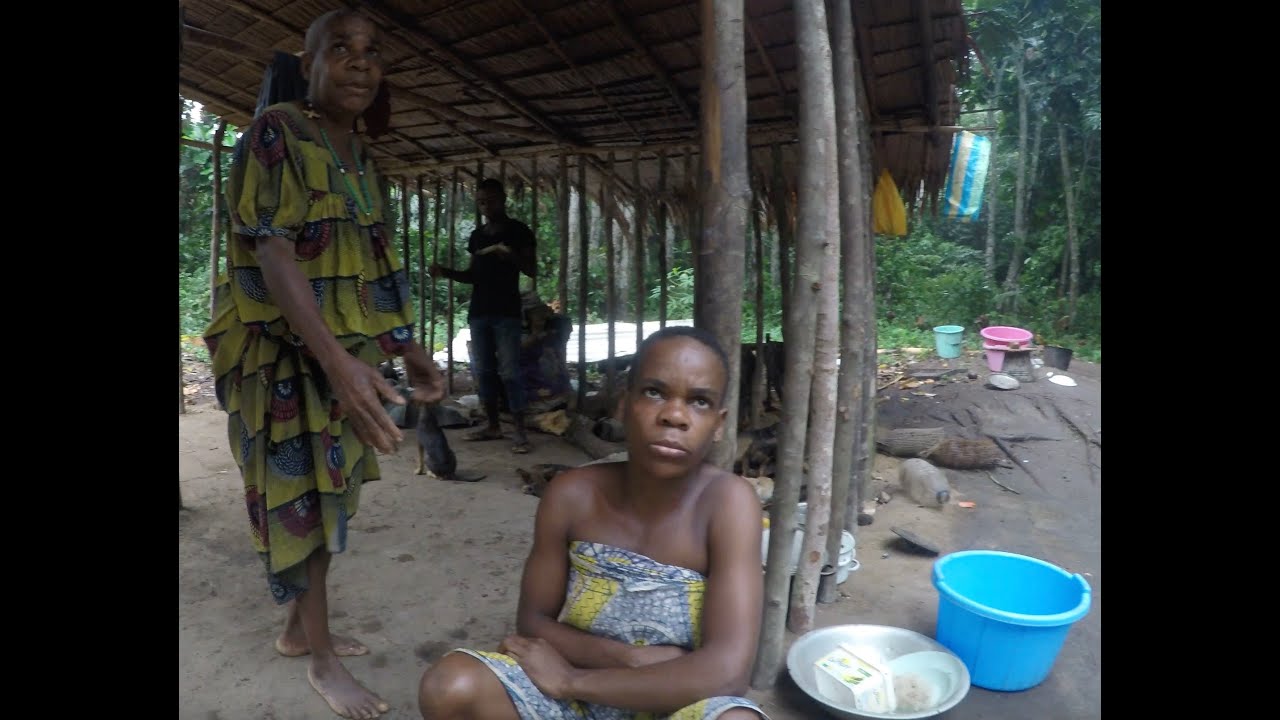 Visitons les Bakas   Kribi   Cameroun