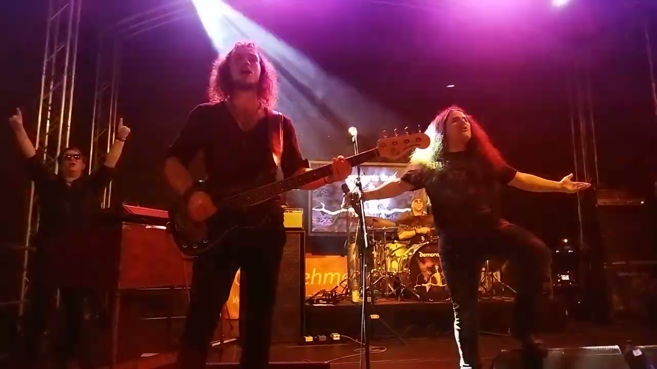 Demon's Eye - Rockin' in the free world
