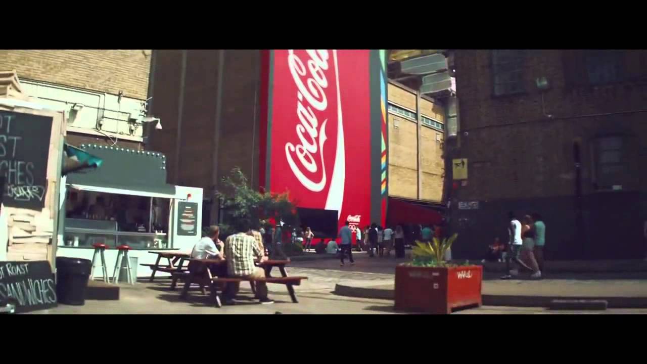 Celebrate London 2012 with Coca Cola's biggest vending machine