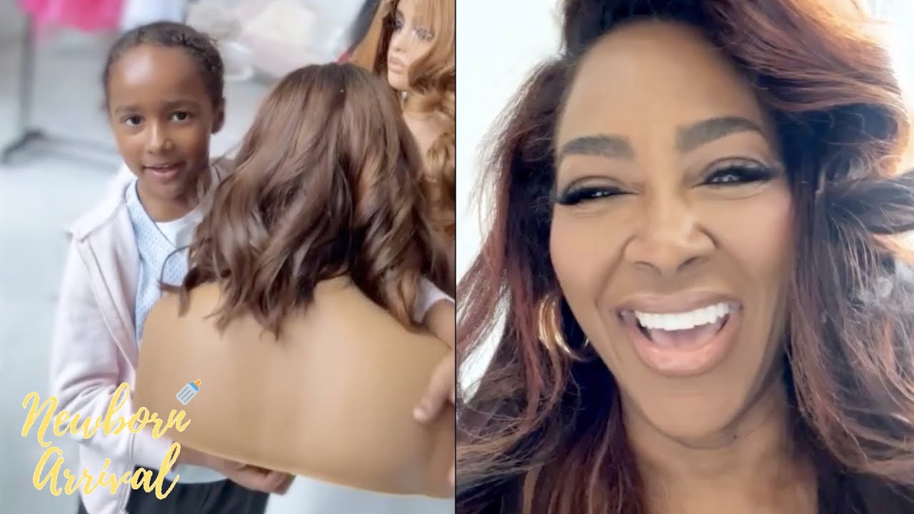 Kenya Moore's Daughter Brooklyn Is Too Funny Trying To Sell Mommy's Wig For $30 Dollars! 😂