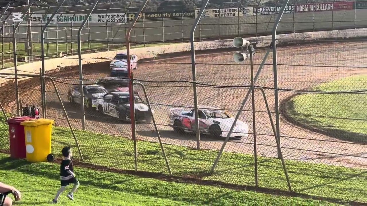 Modified Sedans Heat 1 VMPA Series Round 1 Premier Speedway Warrnambool 15/11/2025