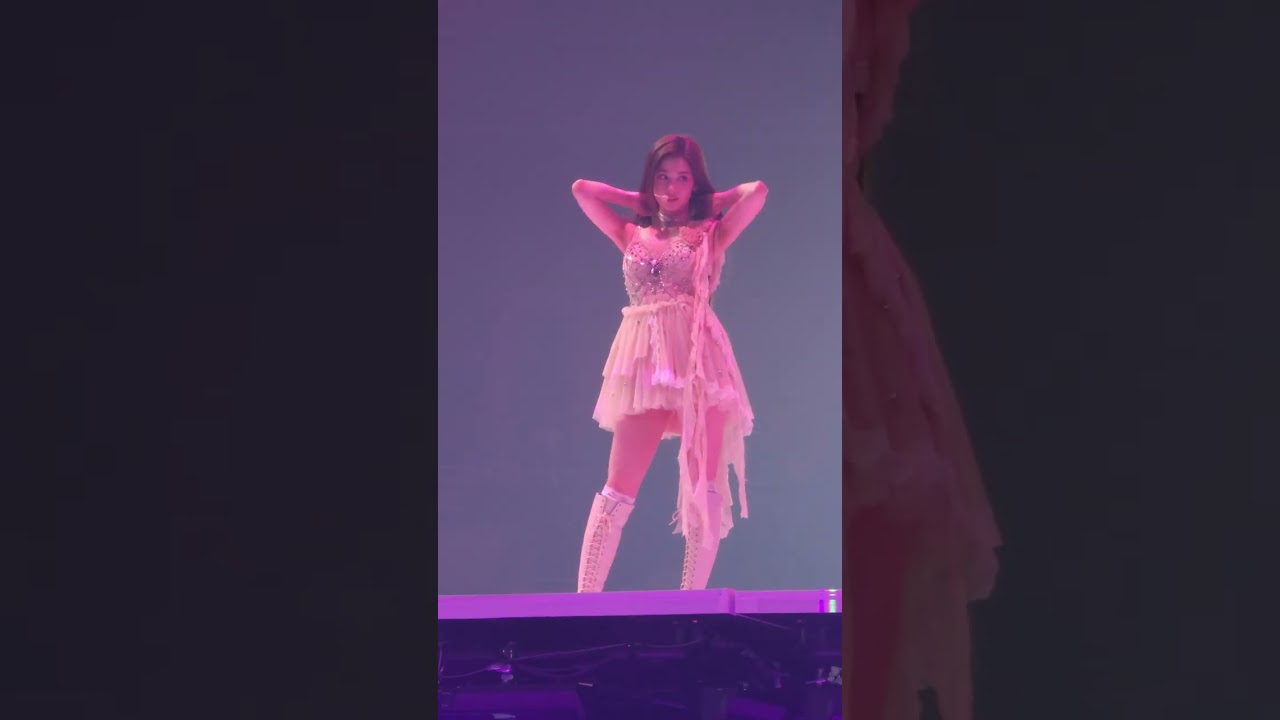 230415 트와이스 TWICE FANCY 사나SANA 직캠