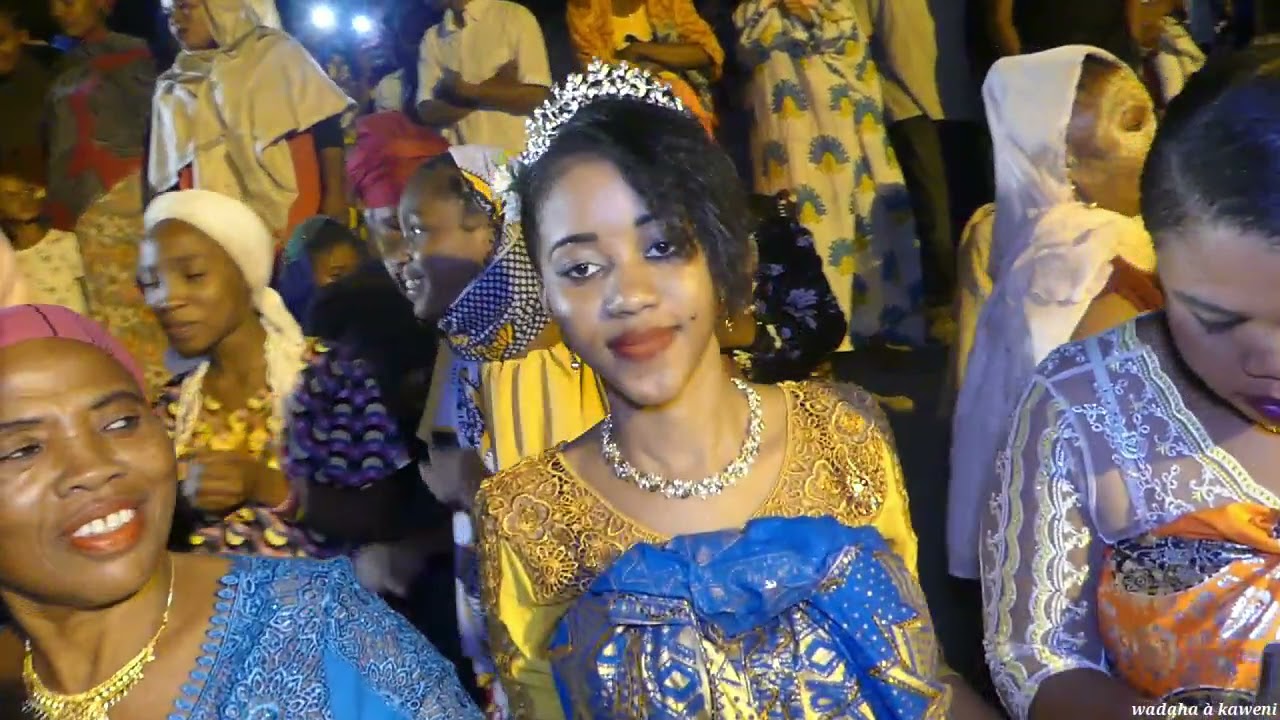 Oudjama music(wadaha )Mme Maimouna et Youssouf