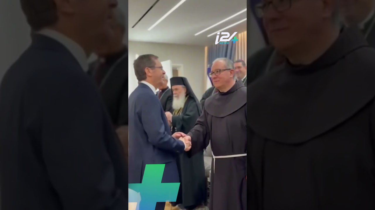 POZA MIEJSCAMI ŚWIĘTYMI