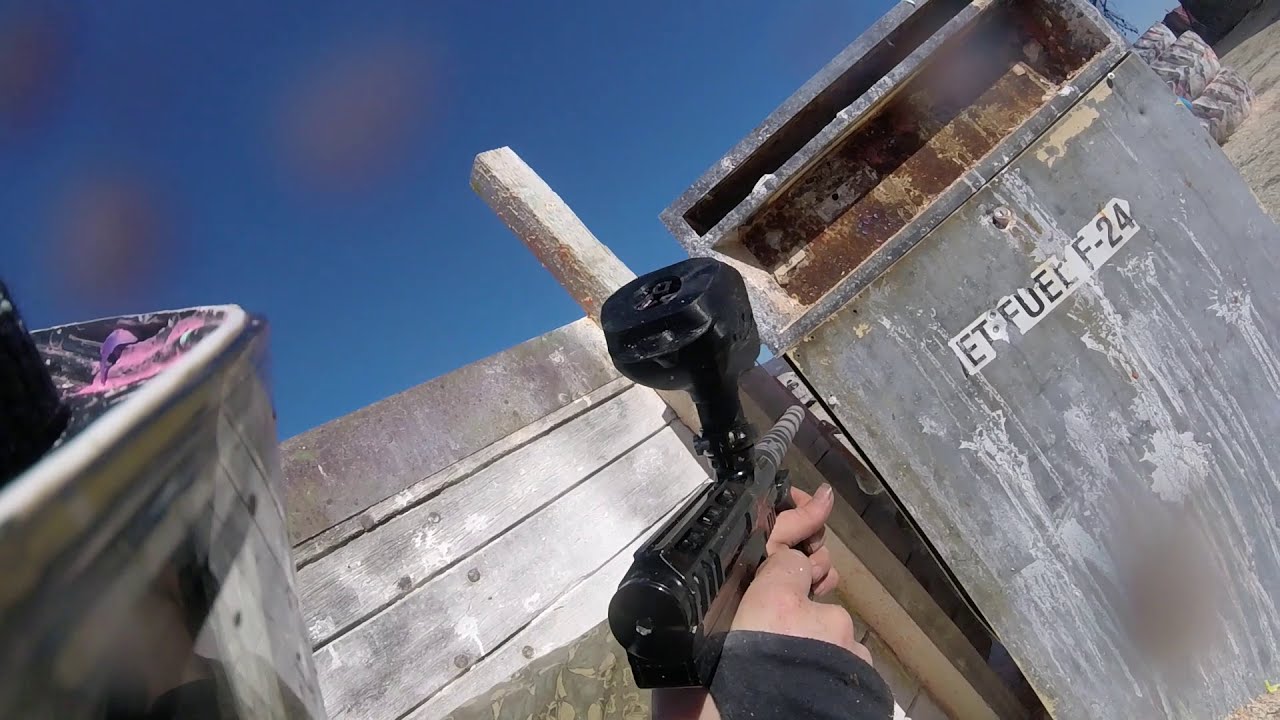 Gladiator Paintball Pump vs. Magfed with shields!