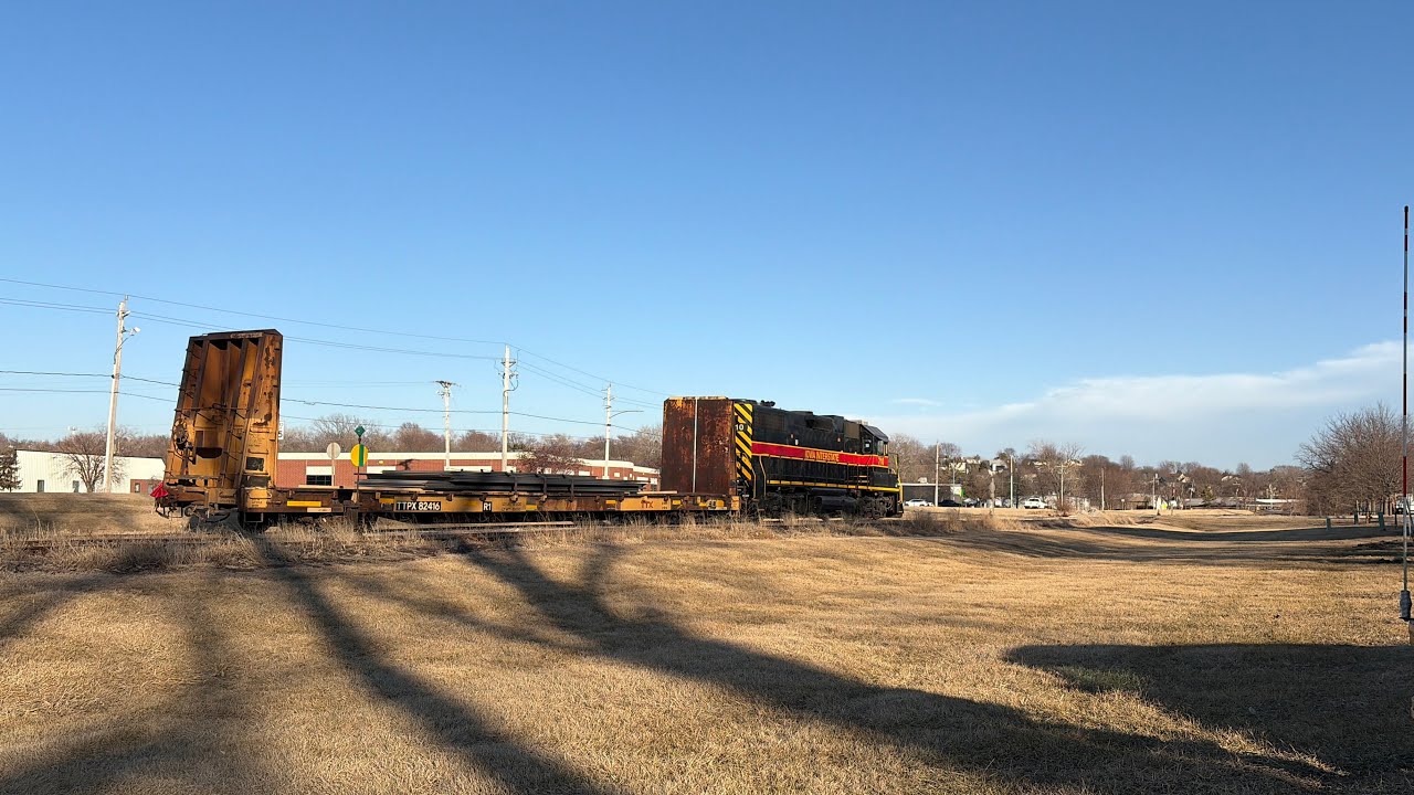IAIS dropping off loads on the Grimes Line 2-17-26