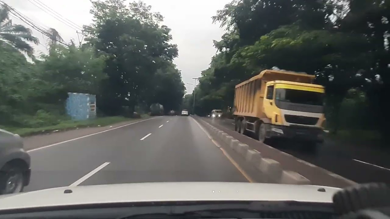 Keliling lampung di akhir tahun jalan lintas sumatera padat merayap