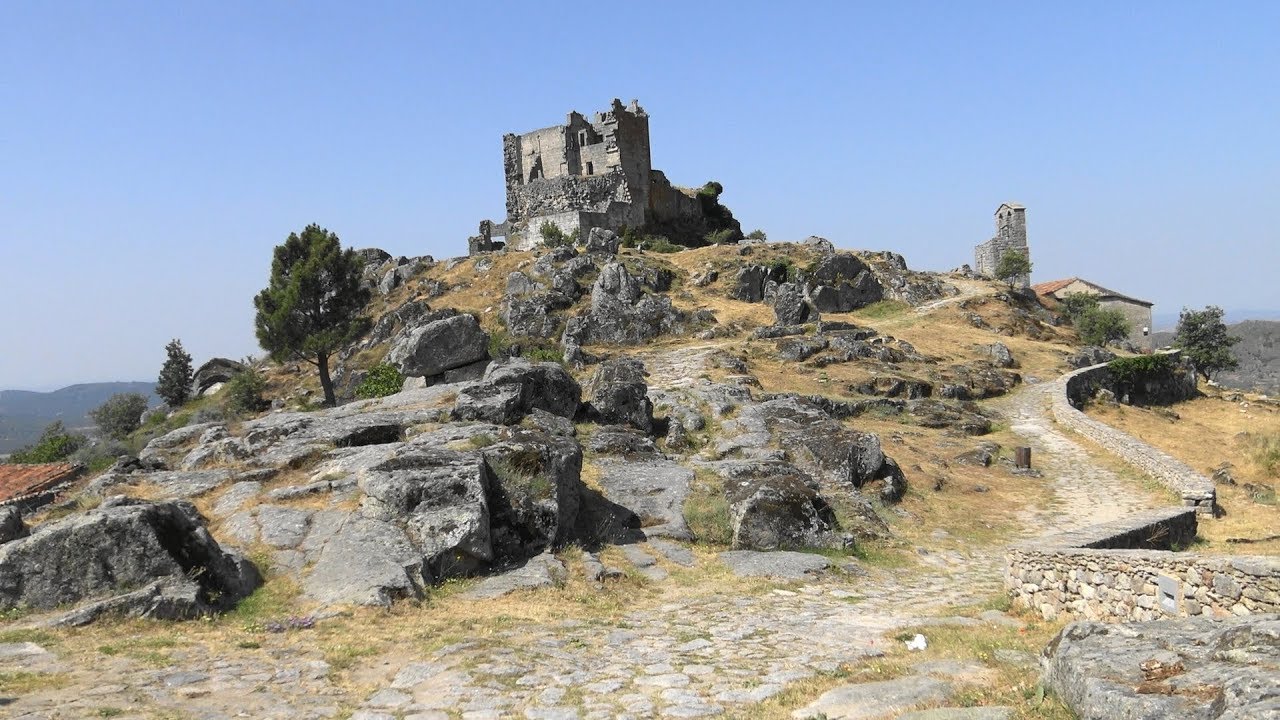 Visita a los pueblos de Trevejo, Villamiel y la piscina natural de Hoyos