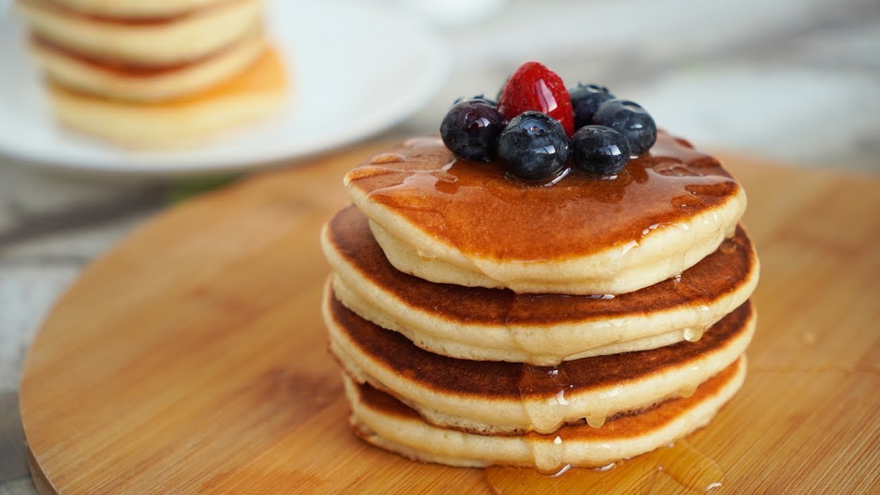 Classic American Pancakes | Easy Fluffy Pancakes Recipe