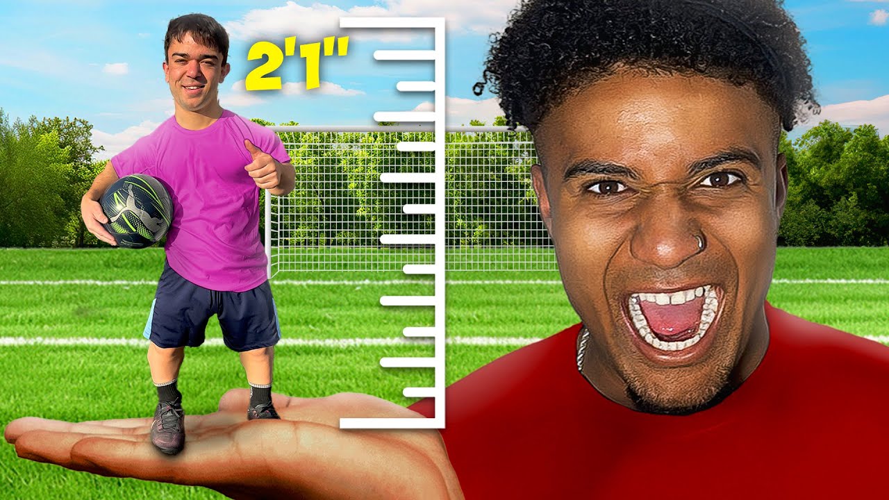 JUGU&Eacute; CON EL FUTBOLISTA MAS BAJO DEL MUNDO