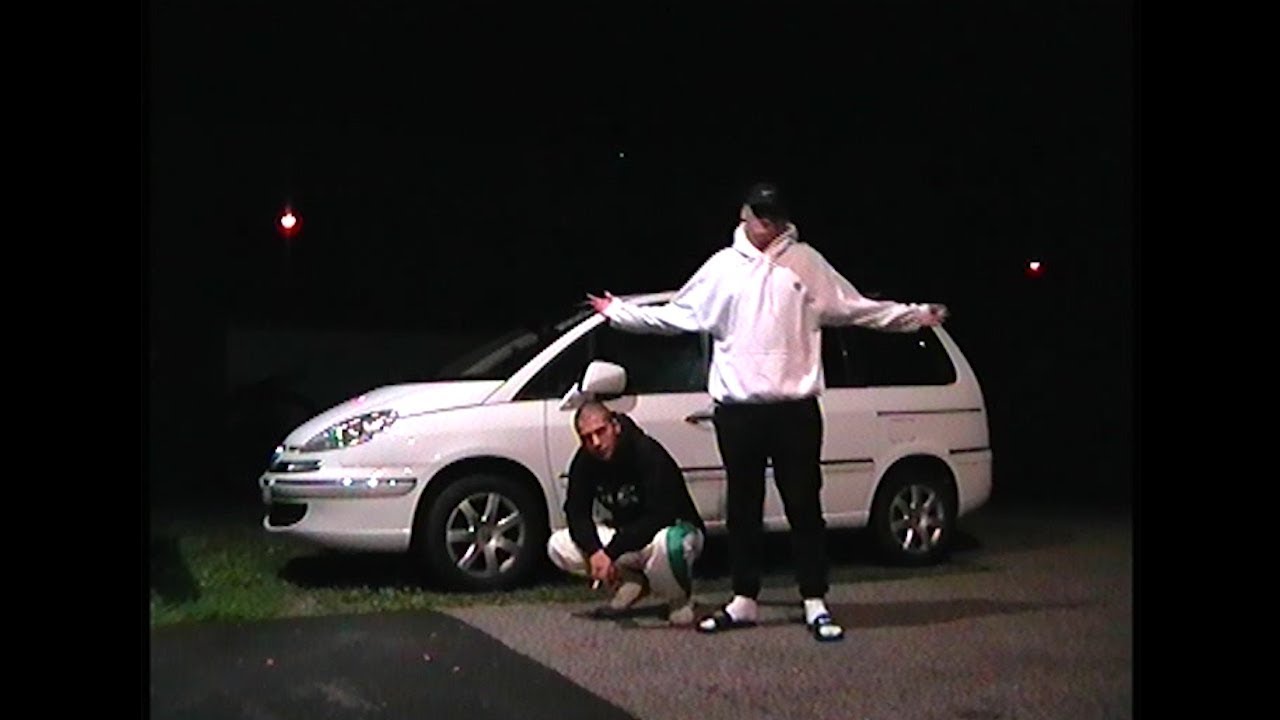 Jugo Ürdens – LÄUFT feat. SLAV (prod. by Joce)