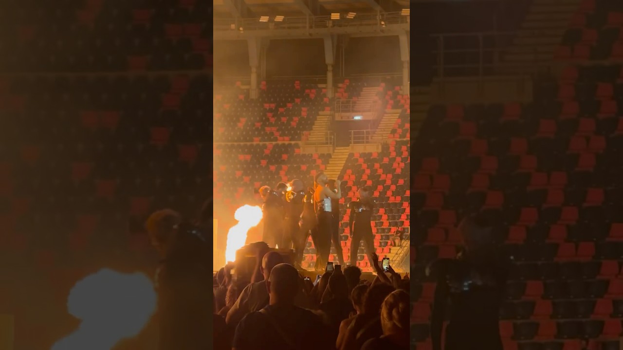 Marco Mengoni - estratto live  🎶 🔥 [Tour] #Shorts