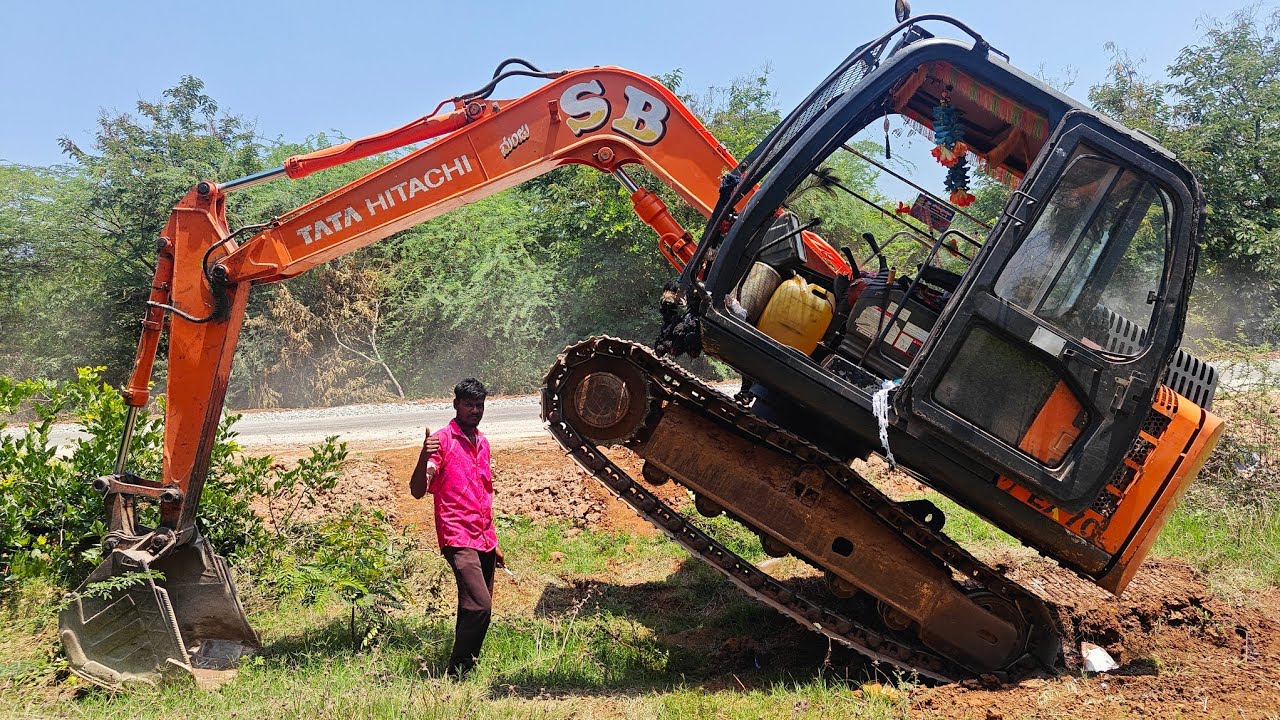 Tata Hitachi Ex70 Excavator.How to change the CENTRE JOINT SEAL KIT.