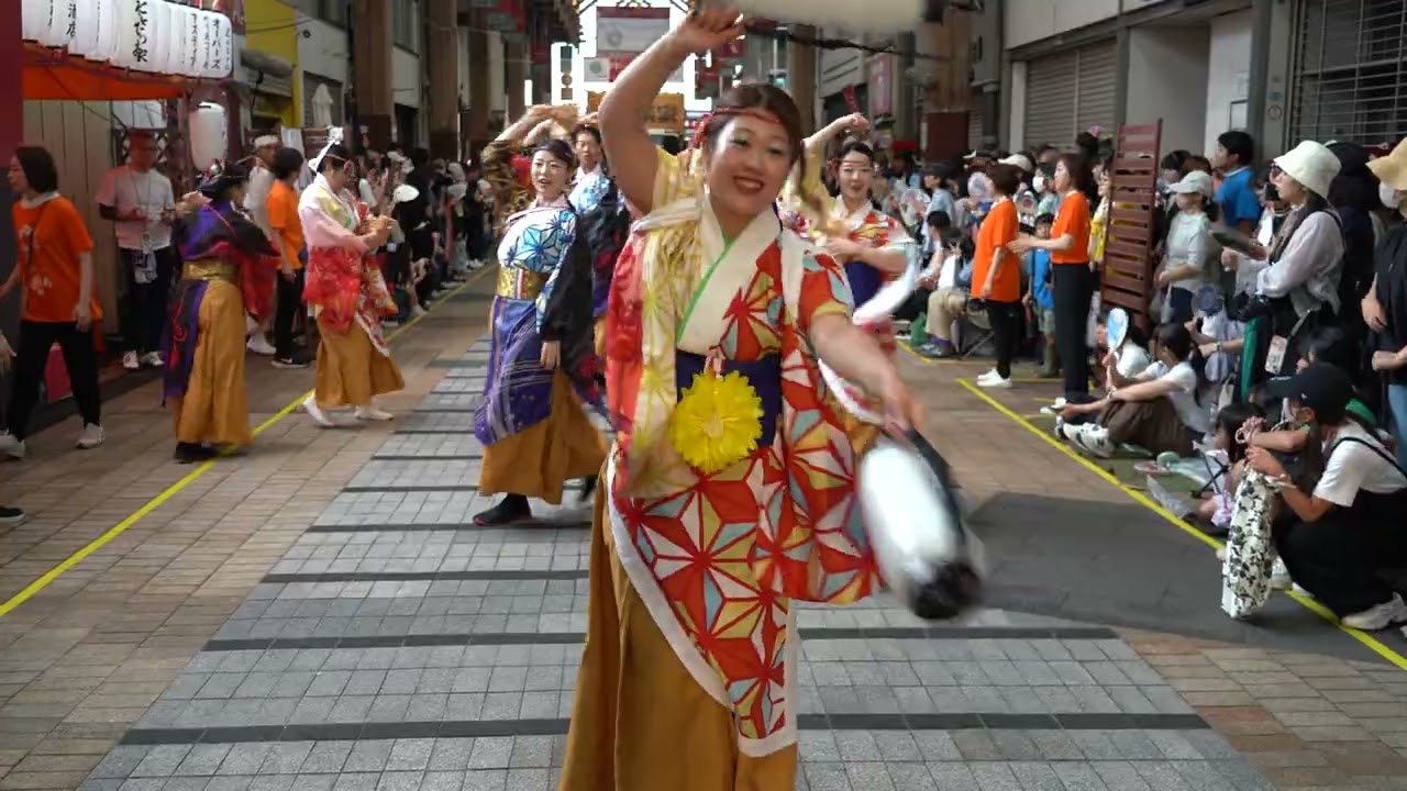 【公式】かざね 『おどるあほぉ』 よさこい祭り はりまや橋競演場 25.8.11