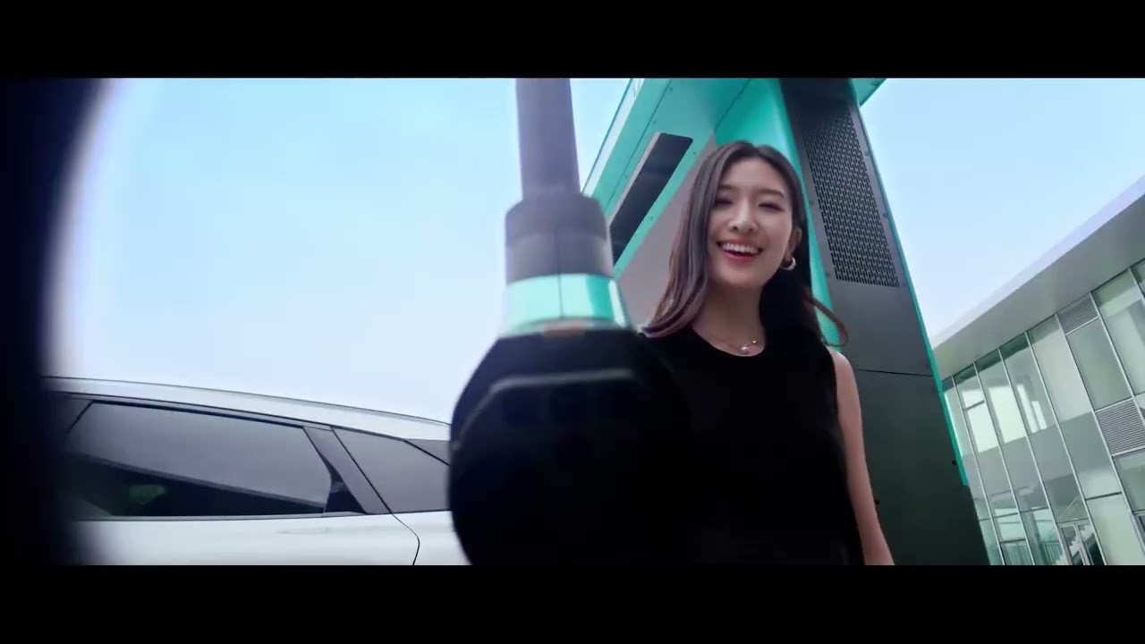 BYD FLASH Charging - official video