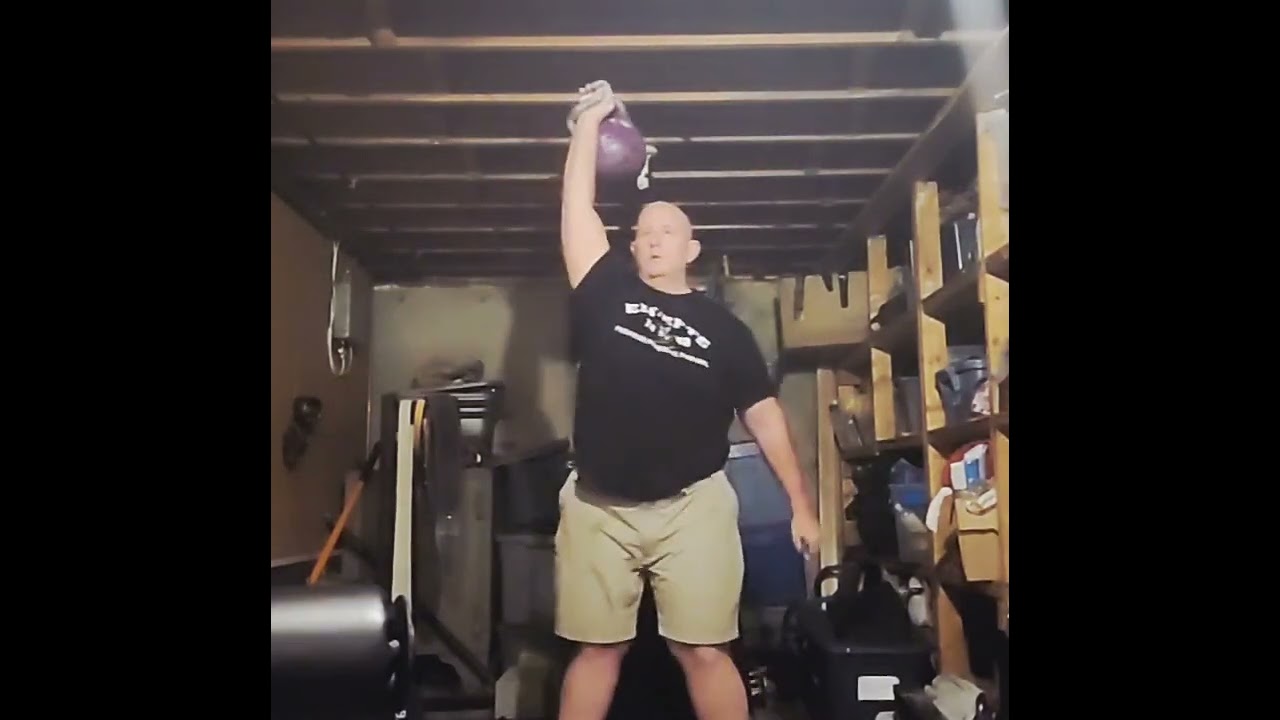 20kg kettlebell snatch set 6 min 50/53 reps 