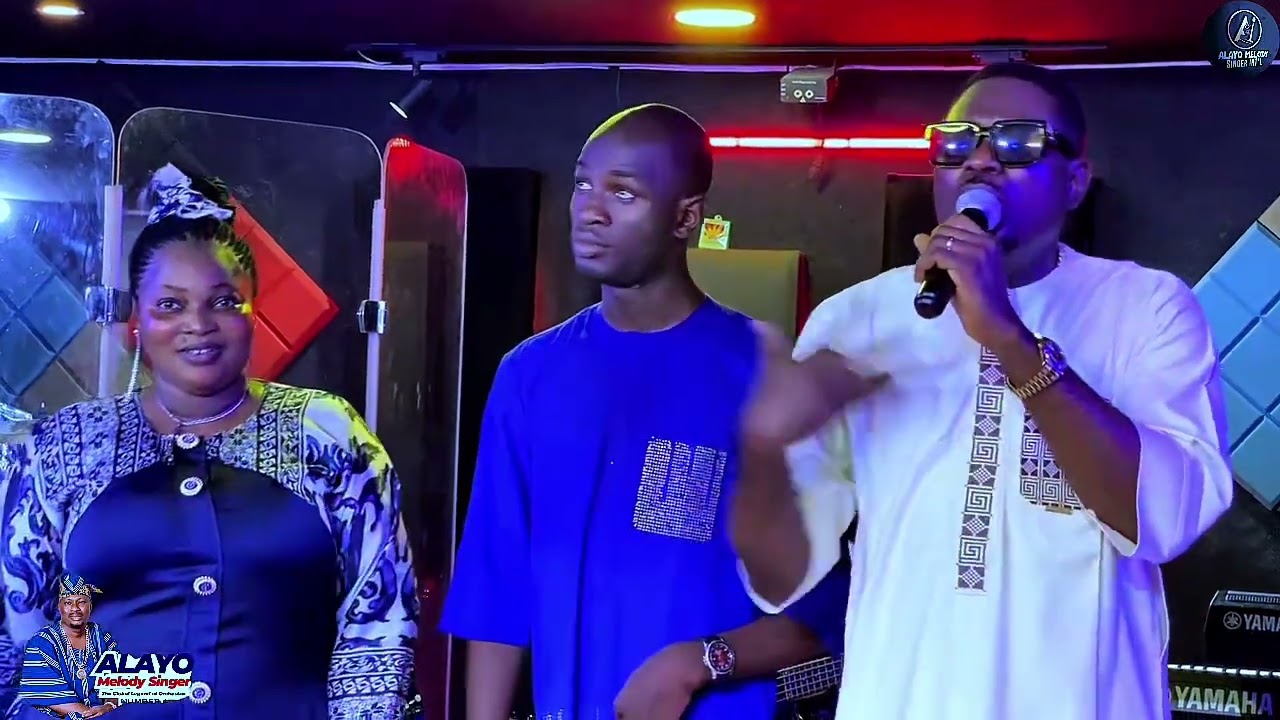 ALAYO MELODY SINGER AT BUSOLA OKE (ELEYELE) Concerts with Skido Afoju Olorin