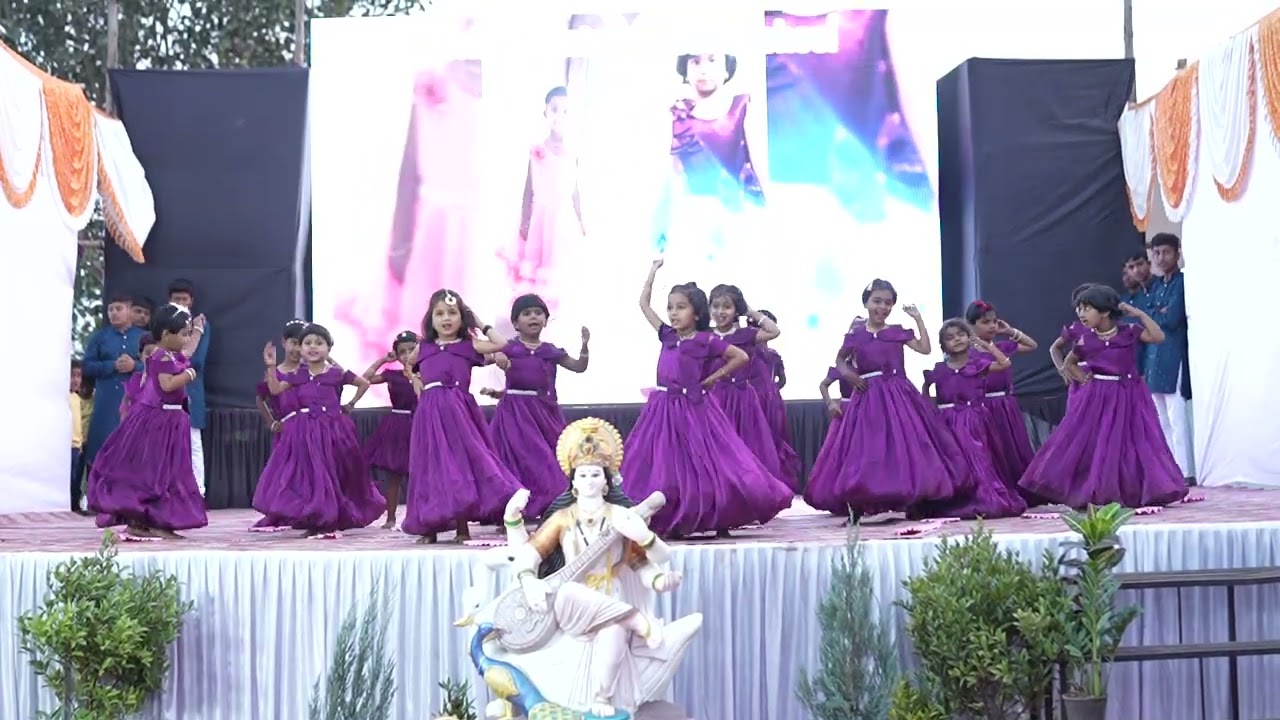 JR KG DANCE PERFORMANCE HAWA HAWAI