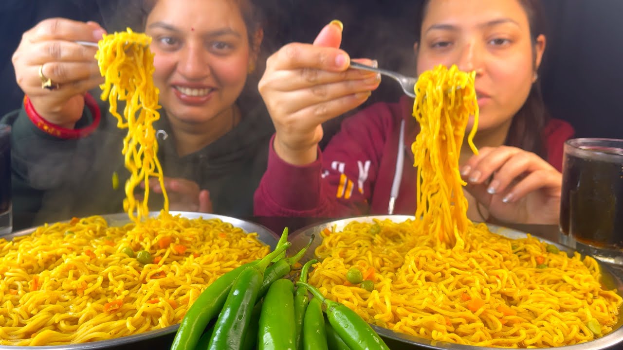 Eating😋Spicy Masala Atta Noodles,Green Chilli🥵With Cold Drink ll Nanad Bhabhi Challenge ll Foodie Gd