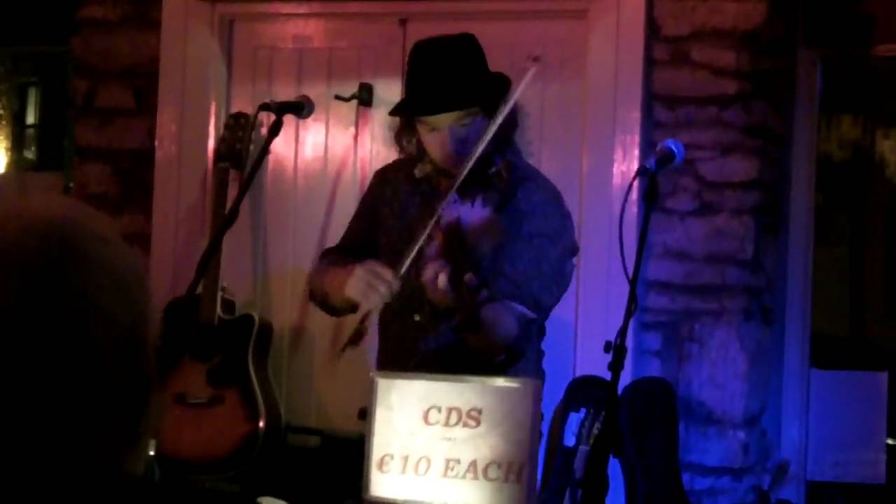 Fergal Scahill Irish fiddle playing maniac