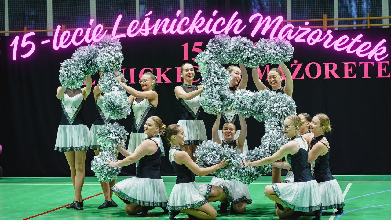 15-lecie Leśnickich Mażoretek - występ byłych mażoretek