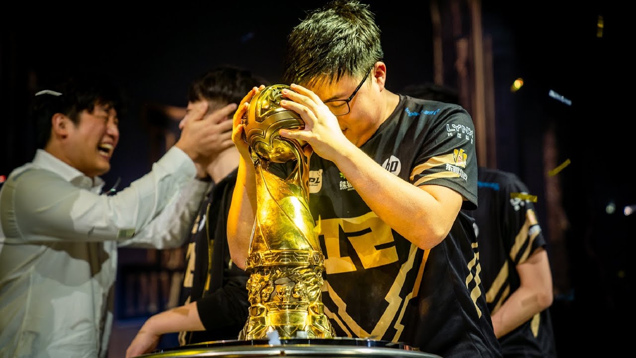 【2018MSI季中冠軍賽】決賽 RNG vs KZ (Bo5)