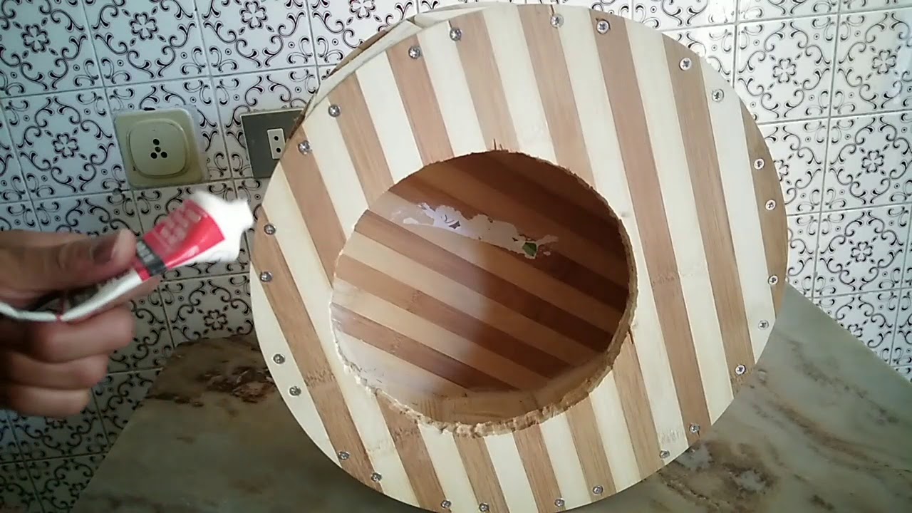 Making chopped wood 30cm Spare Tyre subwoofer.