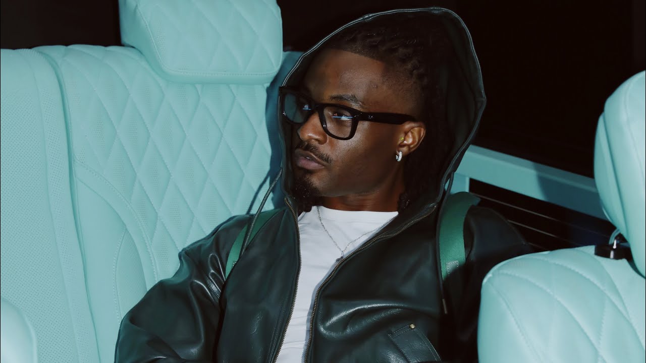 Danilo - Juste un peu (Clip officiel)