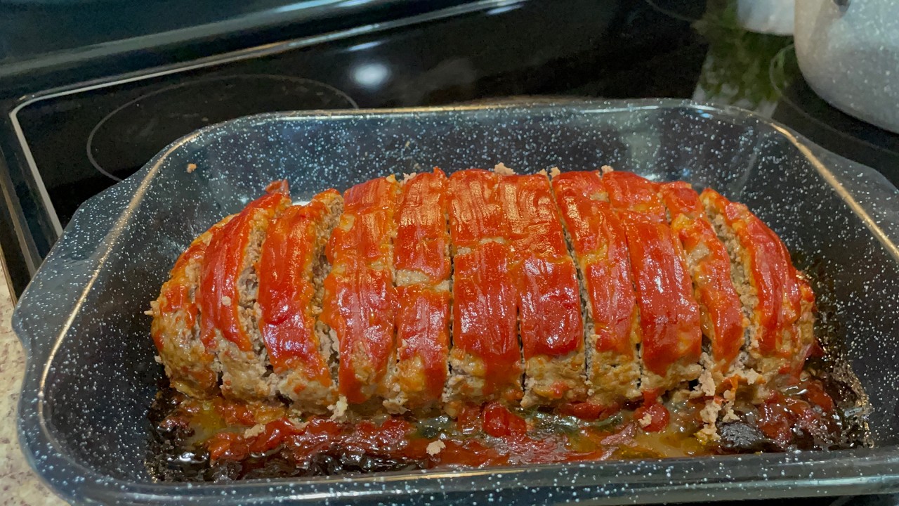 1979 Moist Basic Meatloaf | Vintage Classic Recipe