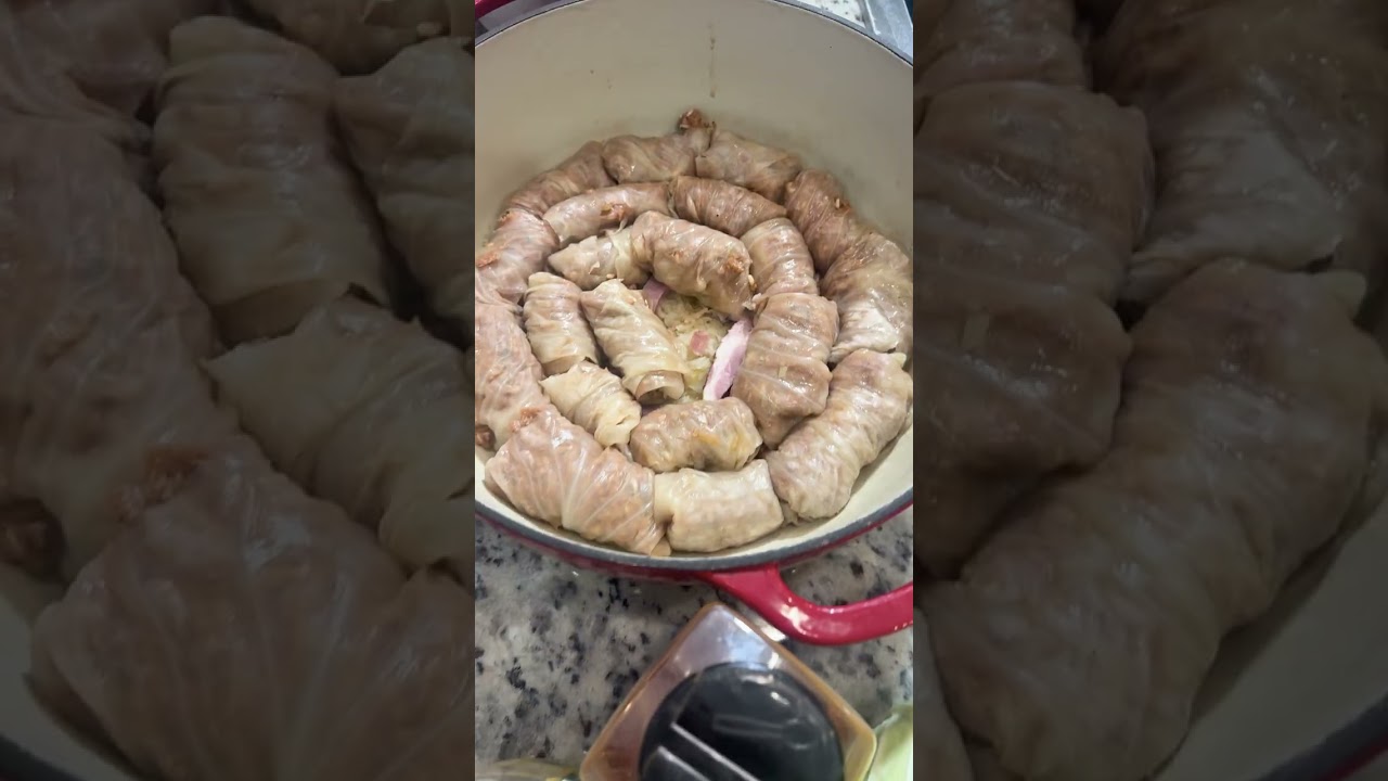 🥬 ROMANIAN CABBAGE ROLLS (SARMALE) 🇷🇴🏠 #romania #delicious #food  #sarmale #recipe #cooking