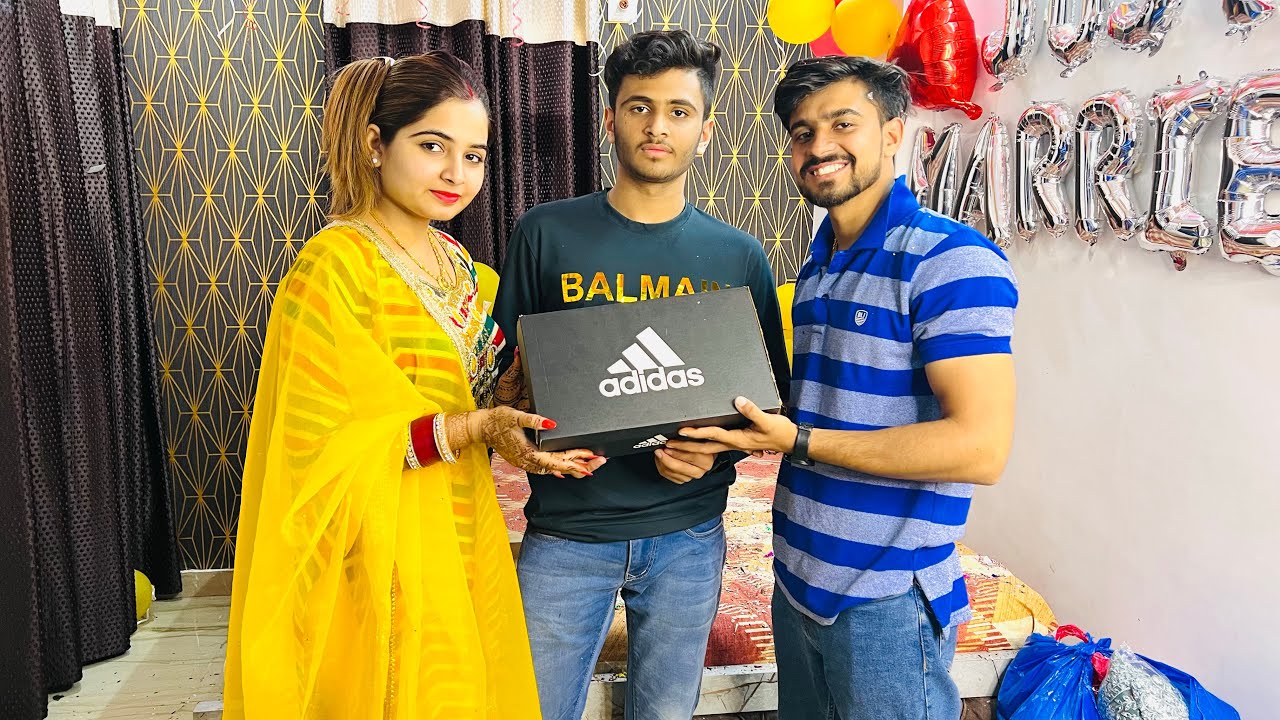 Saale Ko Diye ₹9000 Ke Shoes😇😙