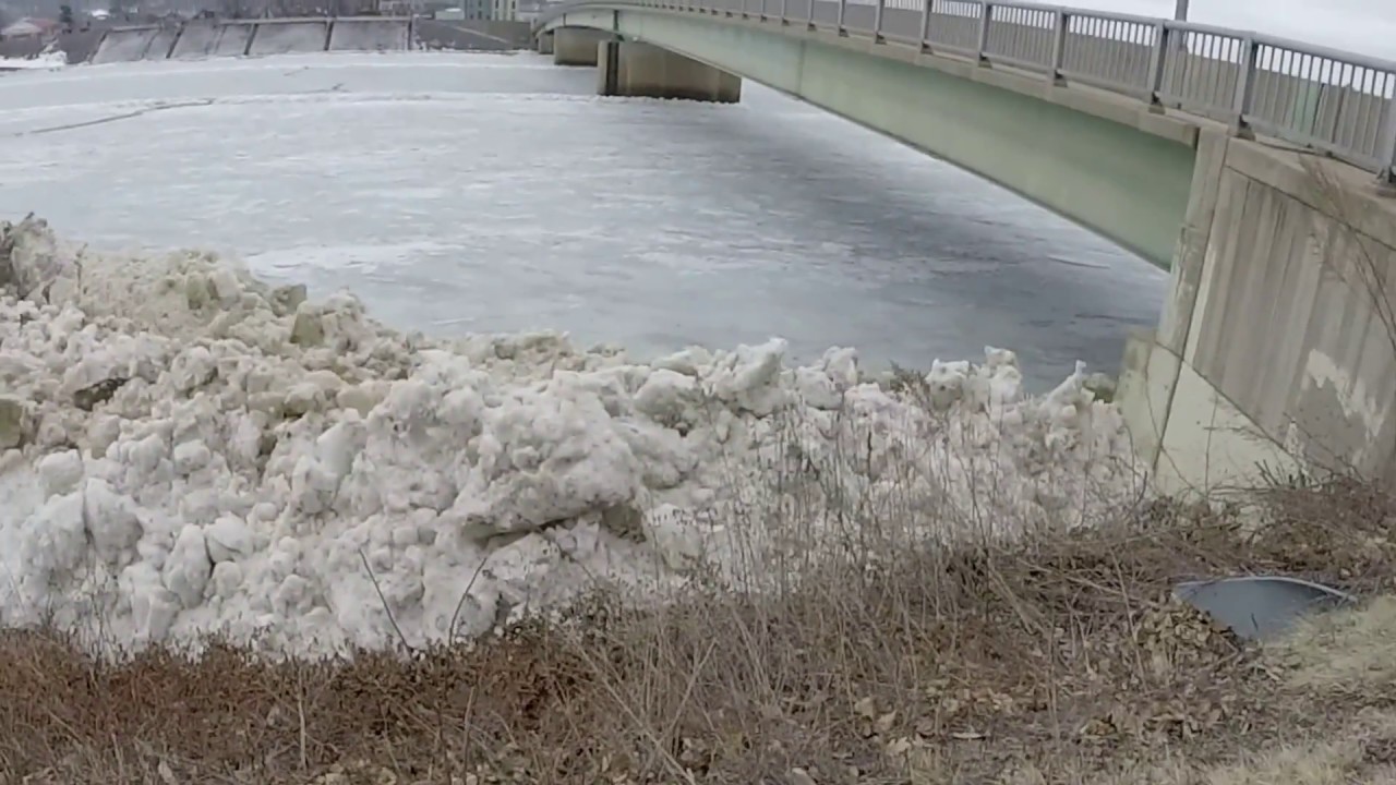Susquehanna River Ice Going Out at Lock Haven - March 15, 2015