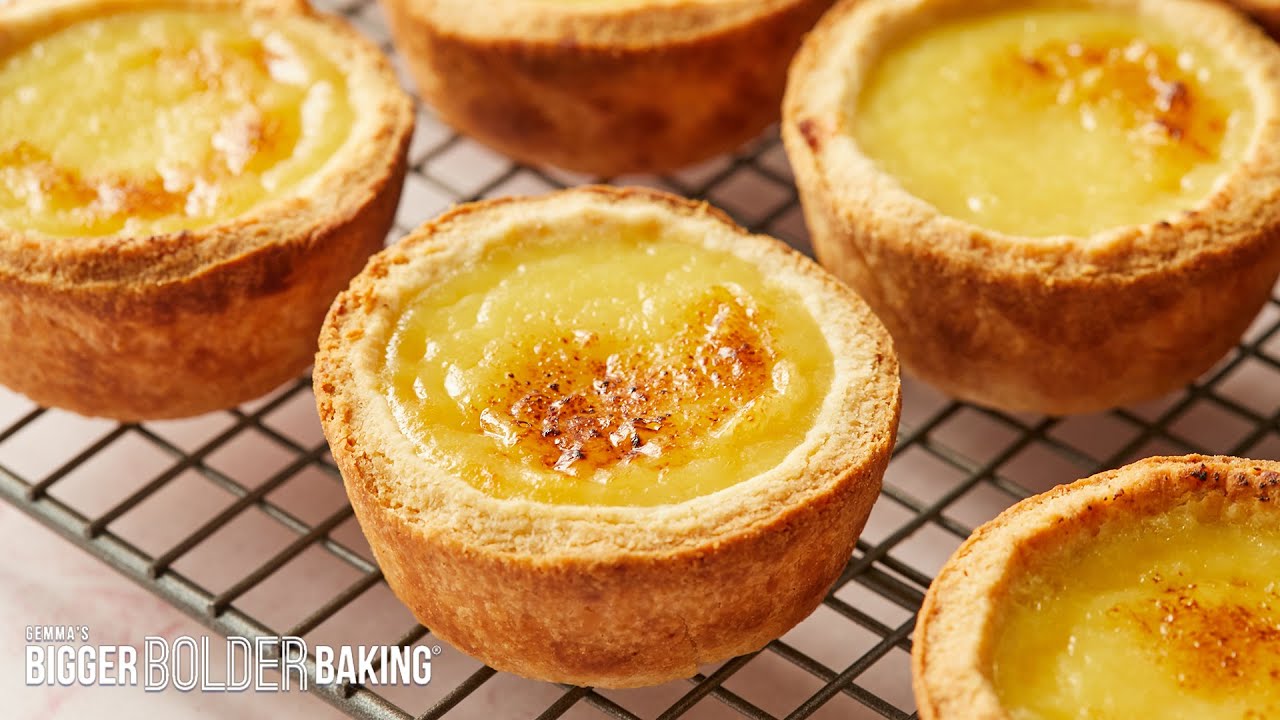 Масляные и нежные португальские пироги с заварным кремом (Pastéis de Creme)