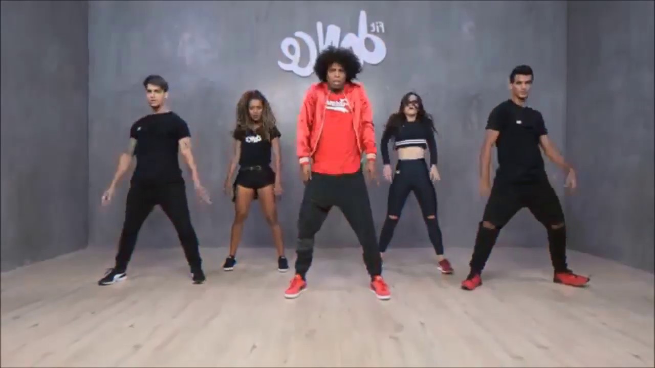 Abertura da Balada - 15 Anos da IZA (Pop e Kpop)