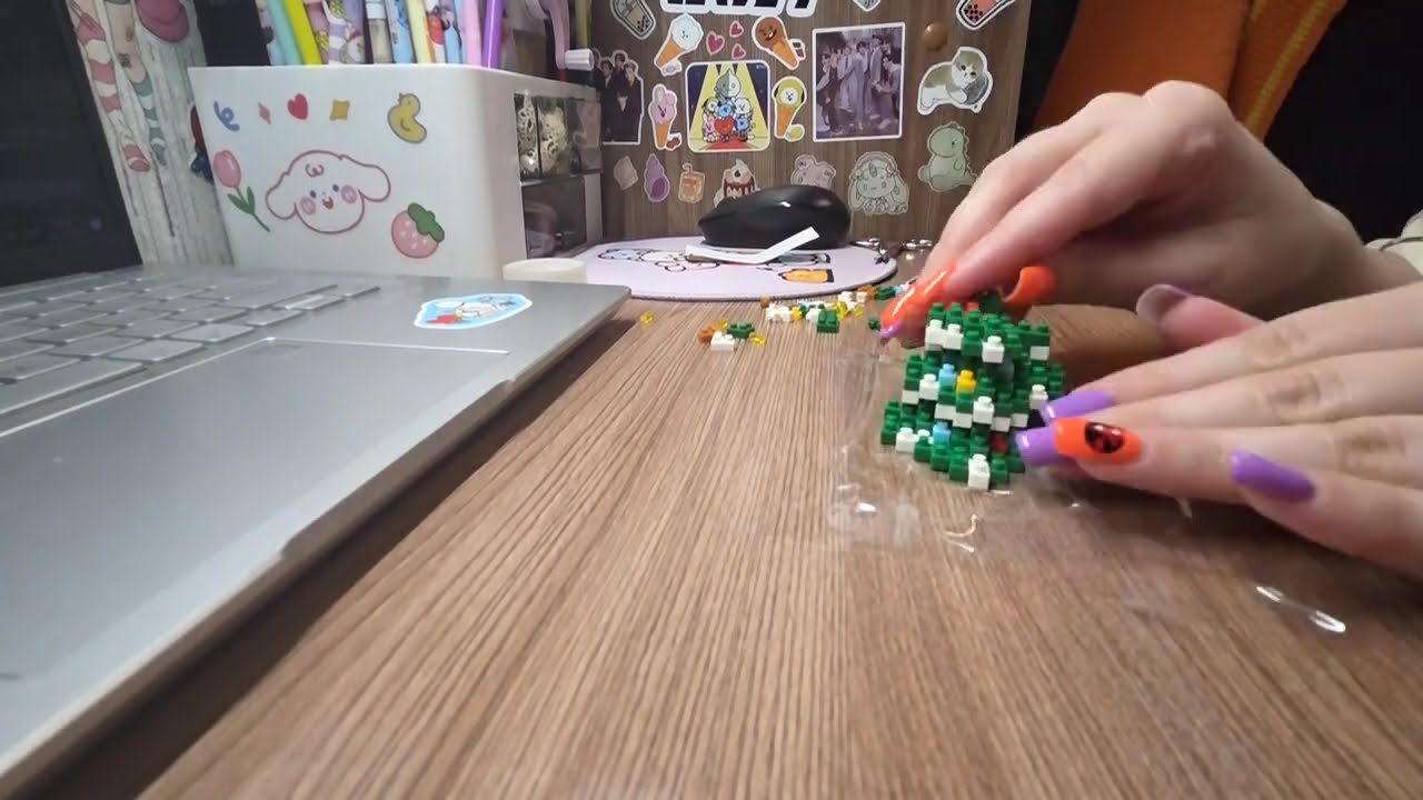 С Новым годом! 🎄 Сборка волшебной ёлки из конструктора! ✨